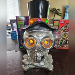 QVC Skeleton Head With Top Hat